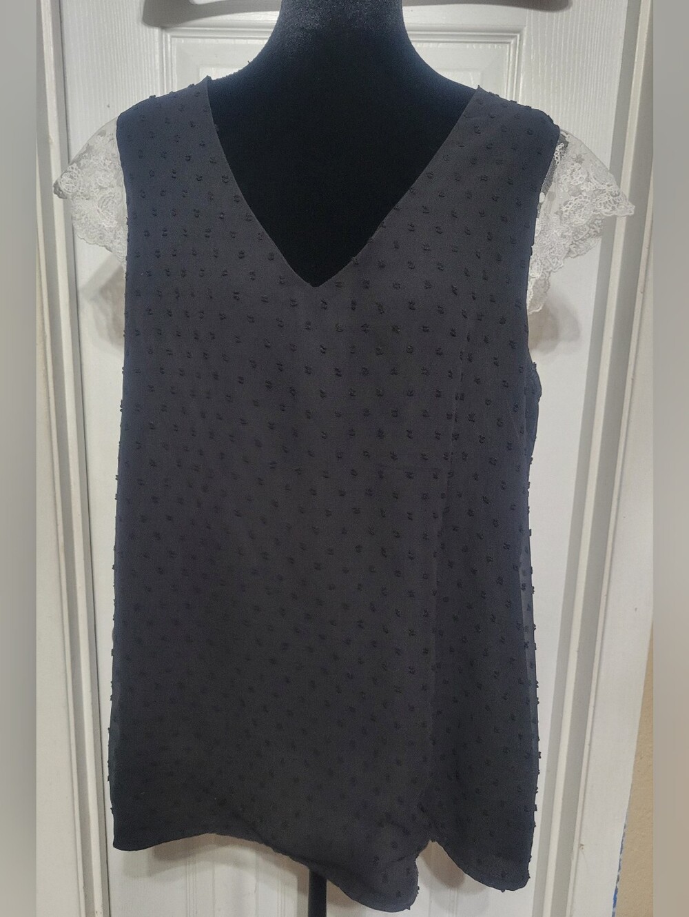 SHEIN Navy Textured V-Neck Camisole with White Lace Cap Sleeves